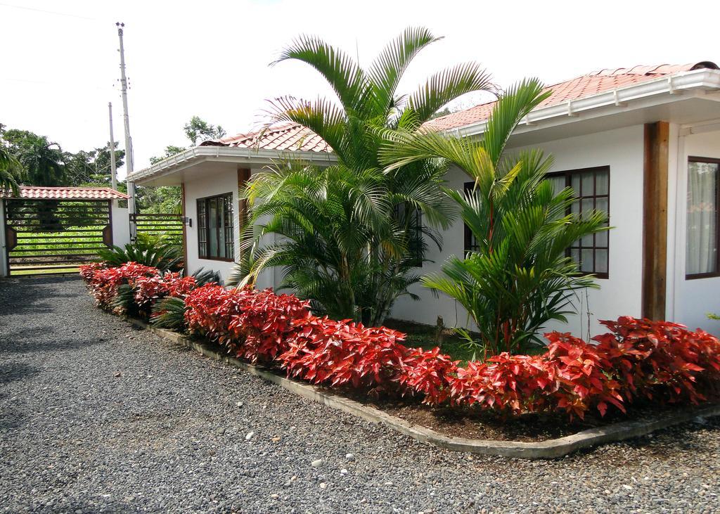La Casa De La Abuela Villa Sucua Buitenkant foto